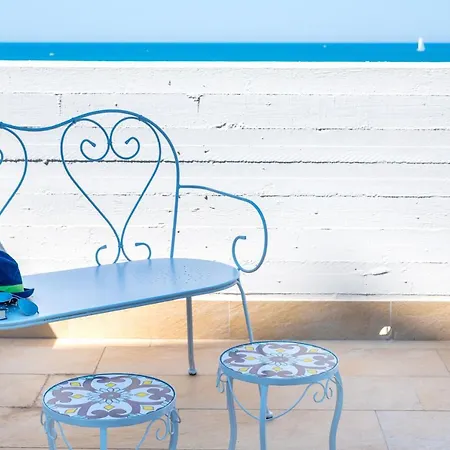 Apartament Waterfront With Seaview Balcony